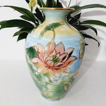 Bình hoa lọ hoa gốm sứ bát tràng cao cấp vẽ họa tiết hoa sen H33